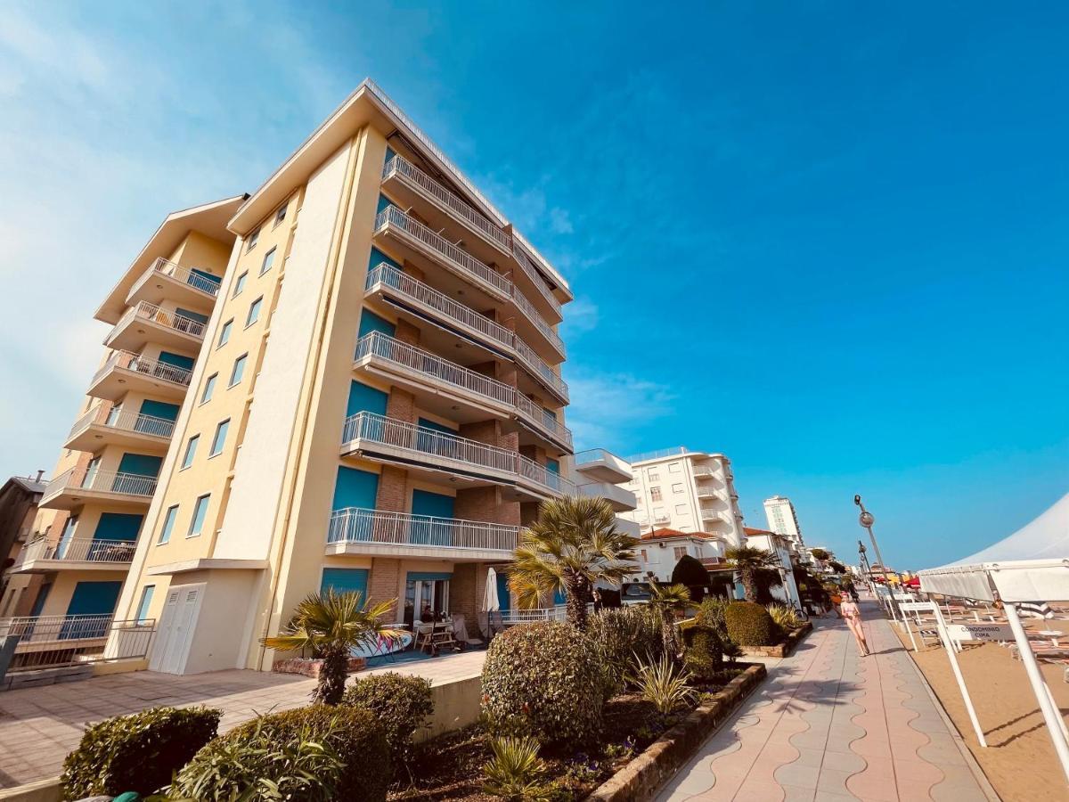 Appartamento Cima - Vista Mare, 3 Camere, Wifi, Family Apartment Lido di Jesolo Exteriör bild