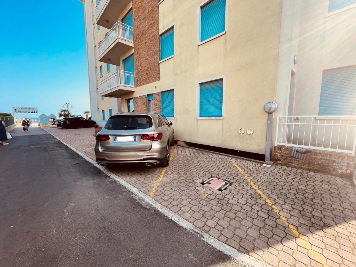 Appartamento Cima - Vista Mare, 3 Camere, Wifi, Family Apartment Lido di Jesolo Exteriör bild