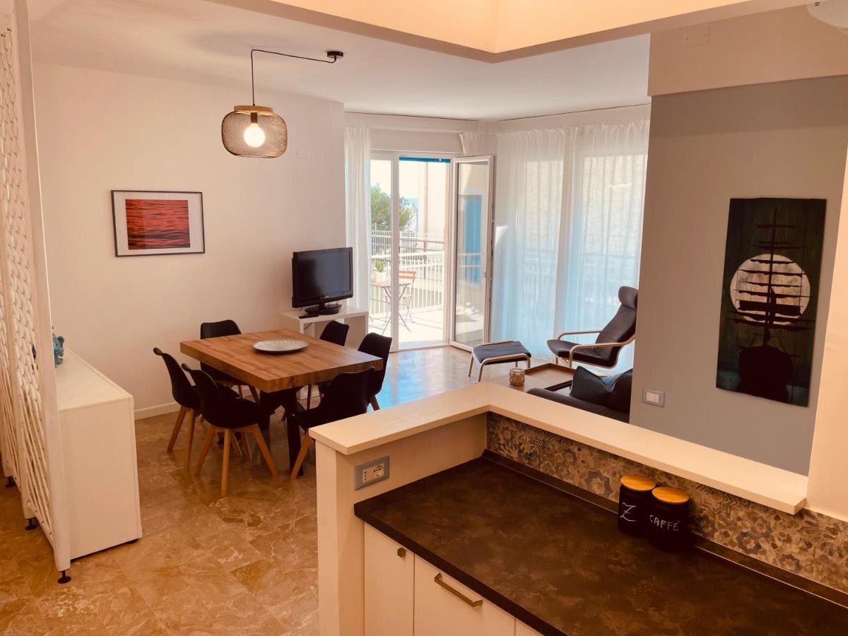 Appartamento Cima - Vista Mare, 3 Camere, Wifi, Family Apartment Lido di Jesolo Exteriör bild